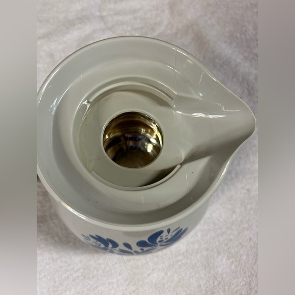 Pfaltzgraff Yorktowne Vacuum Carafe Insulated Hot Cold Beverage Server Pitcher - Picture 7 of 11